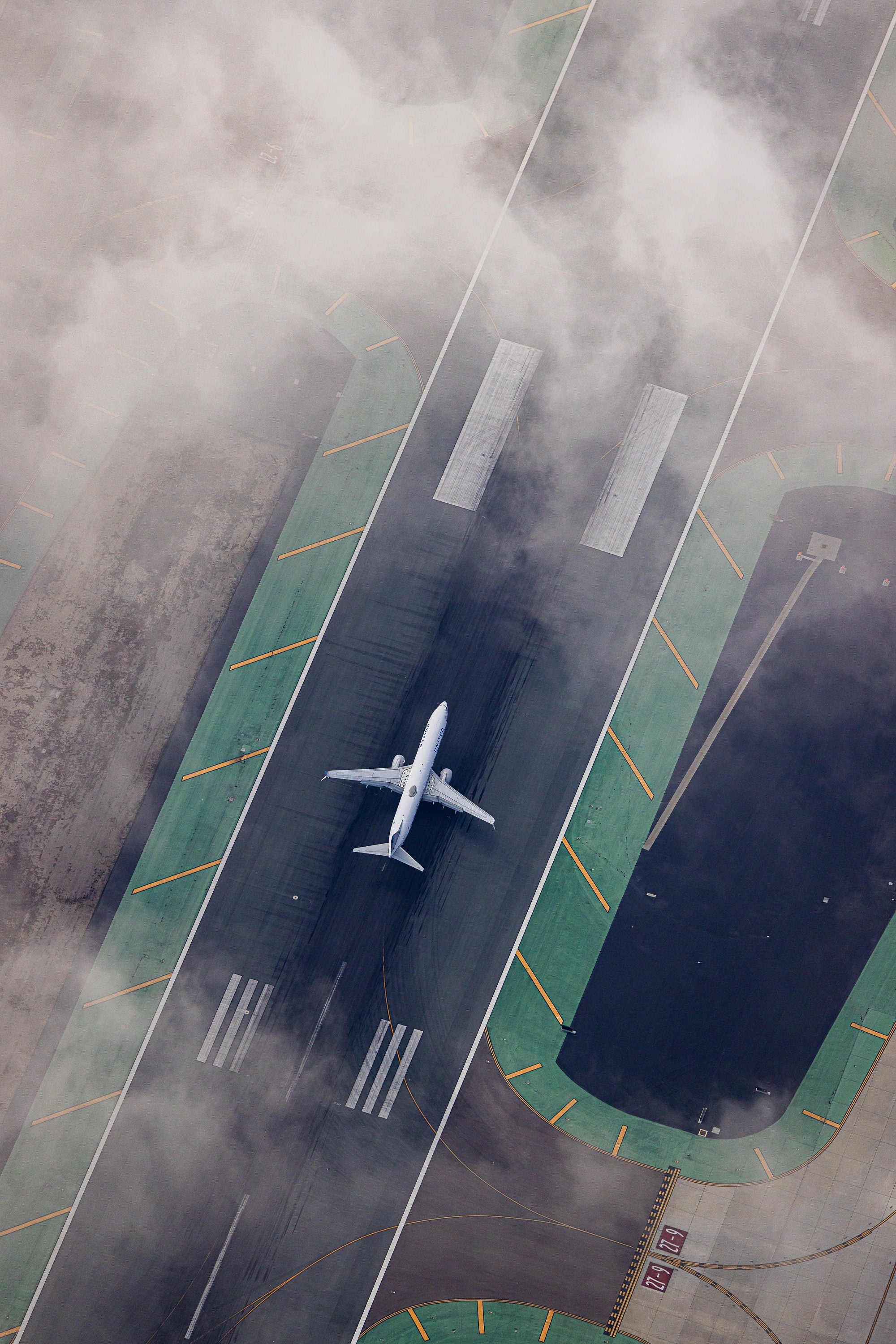 Boeing 737 - United Airlines - San Diego International Airport - Fine Art Aerial Photography by Toby Harriman - 2 (Metal & Bamboo Prints)